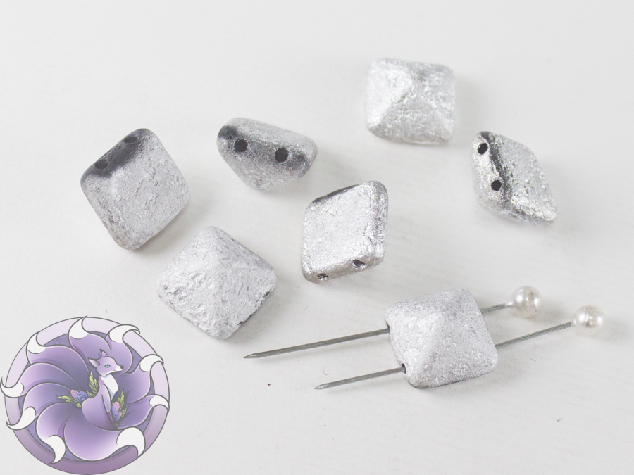 Pyramid beads 2-hole 12x12mm Crystal Etched Labrador Full